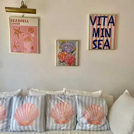 Mimi House Center * Λάγος